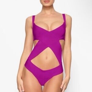 Skims | Swim Knjt Monokini Lollipop One Piece Swimsuit